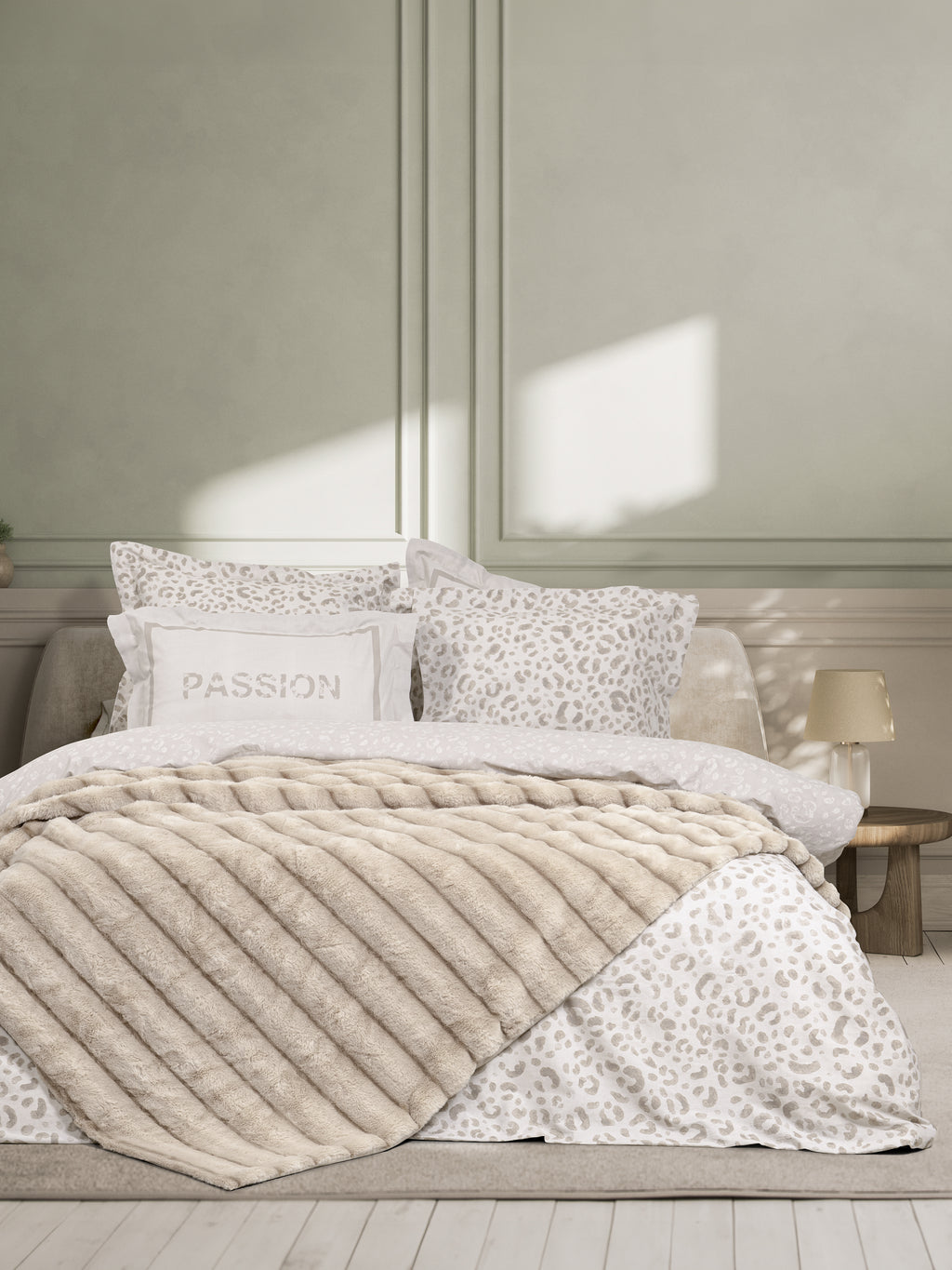 Κουβέρτα Υπέρδιπλη 220x240 - Carezza Ivory
