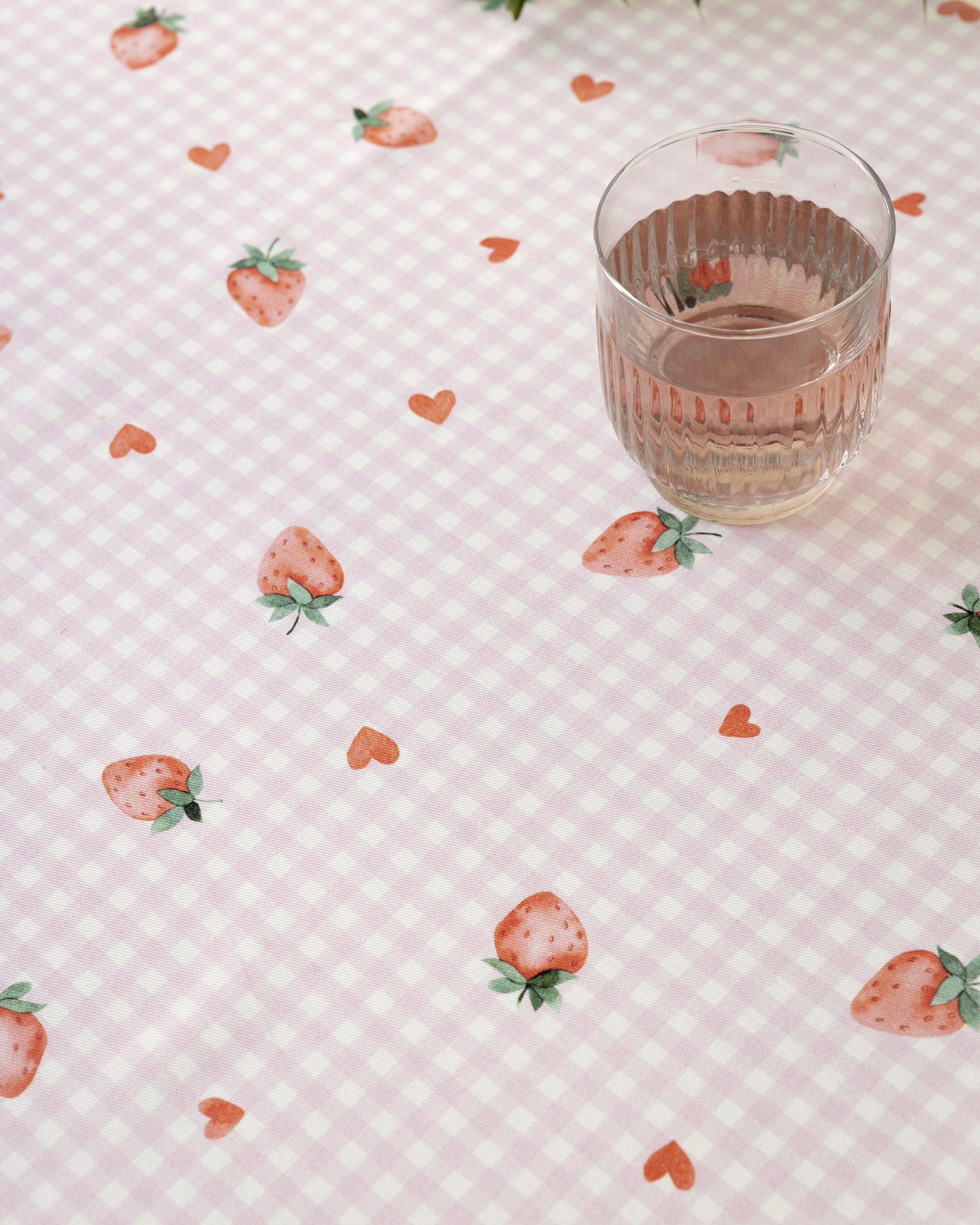 Τραπεζομάντηλο 140x240 - Strawberry Love